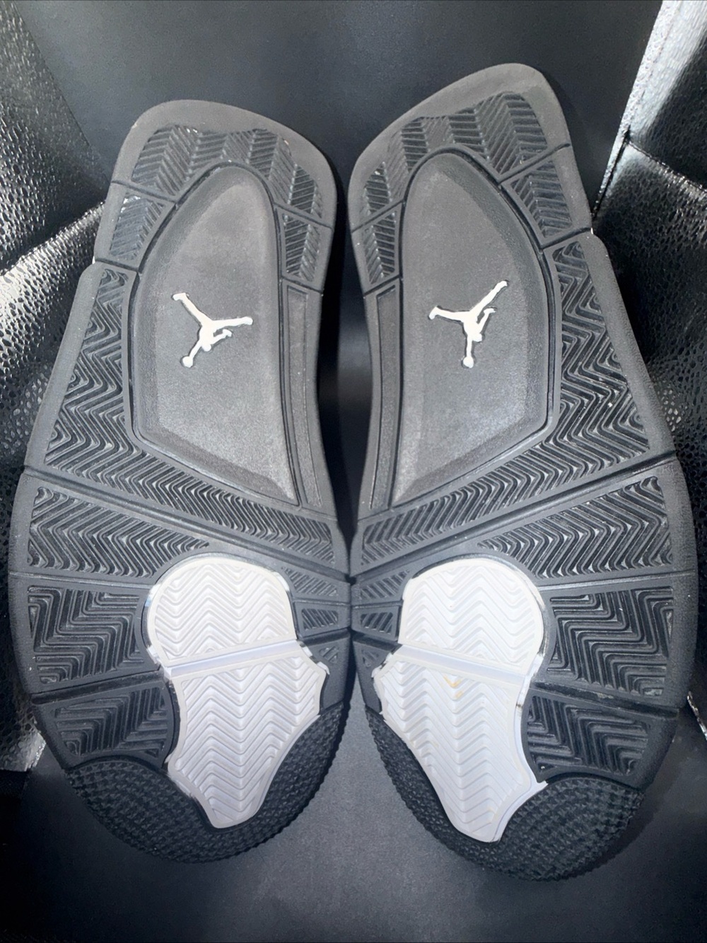 Size 12 - Air Jordan 4 Retro White Thunder, FQ8138-001, Clean W/ Replacement Box - Picture 9 of 11